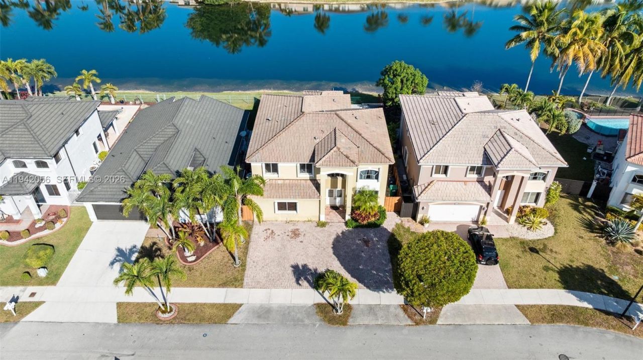 16301 SW 70th St , Miami, FL 33193 Photo