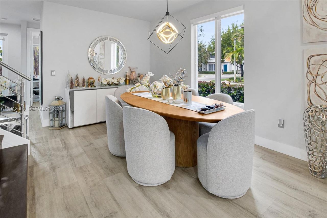 6405 NW 105th Ct, Doral, FL 33178 Photo