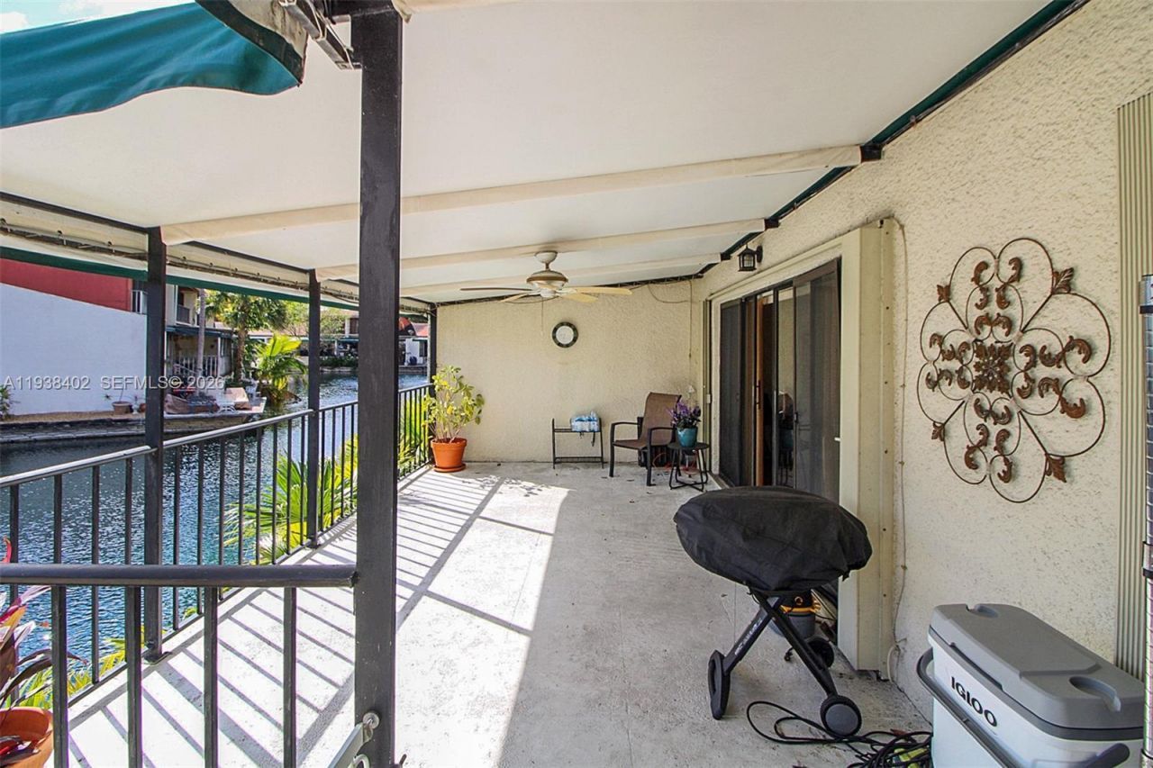 7006 N Loch Isle Dr N, Miami Lakes, FL 33014 Photo