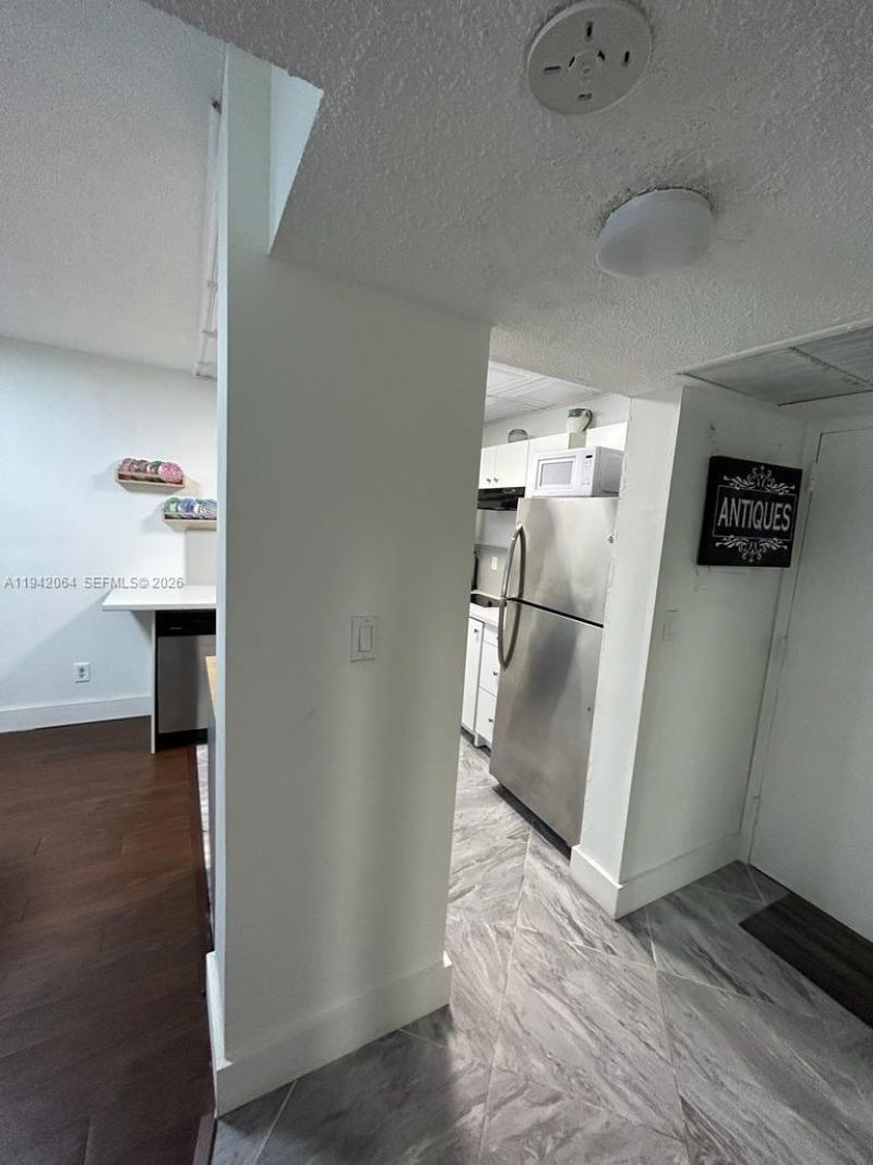 210 172nd St, Unit 133, Sunny Isles Beach, FL 33160 Photo