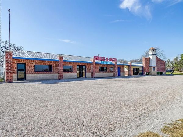 11701 Jacksboro Highway, Fort Worth, TX 76135
