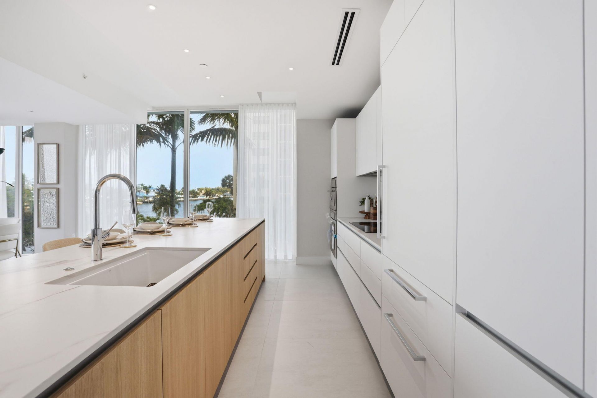 407 N Riverside Drive, Unit 205, Pompano Beach, FL 33062 Photo