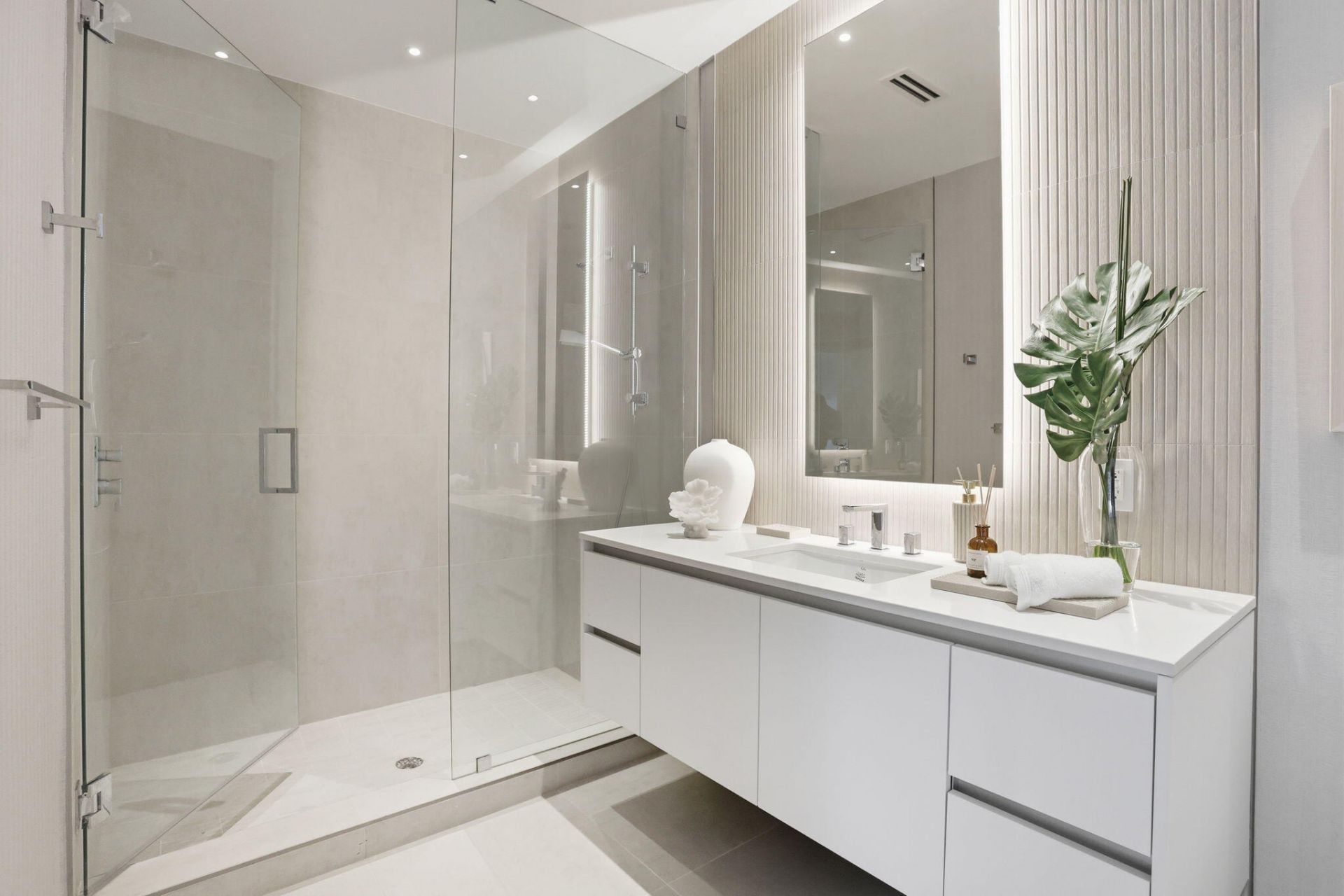 407 N Riverside Drive, Unit 205, Pompano Beach, FL 33062 Photo