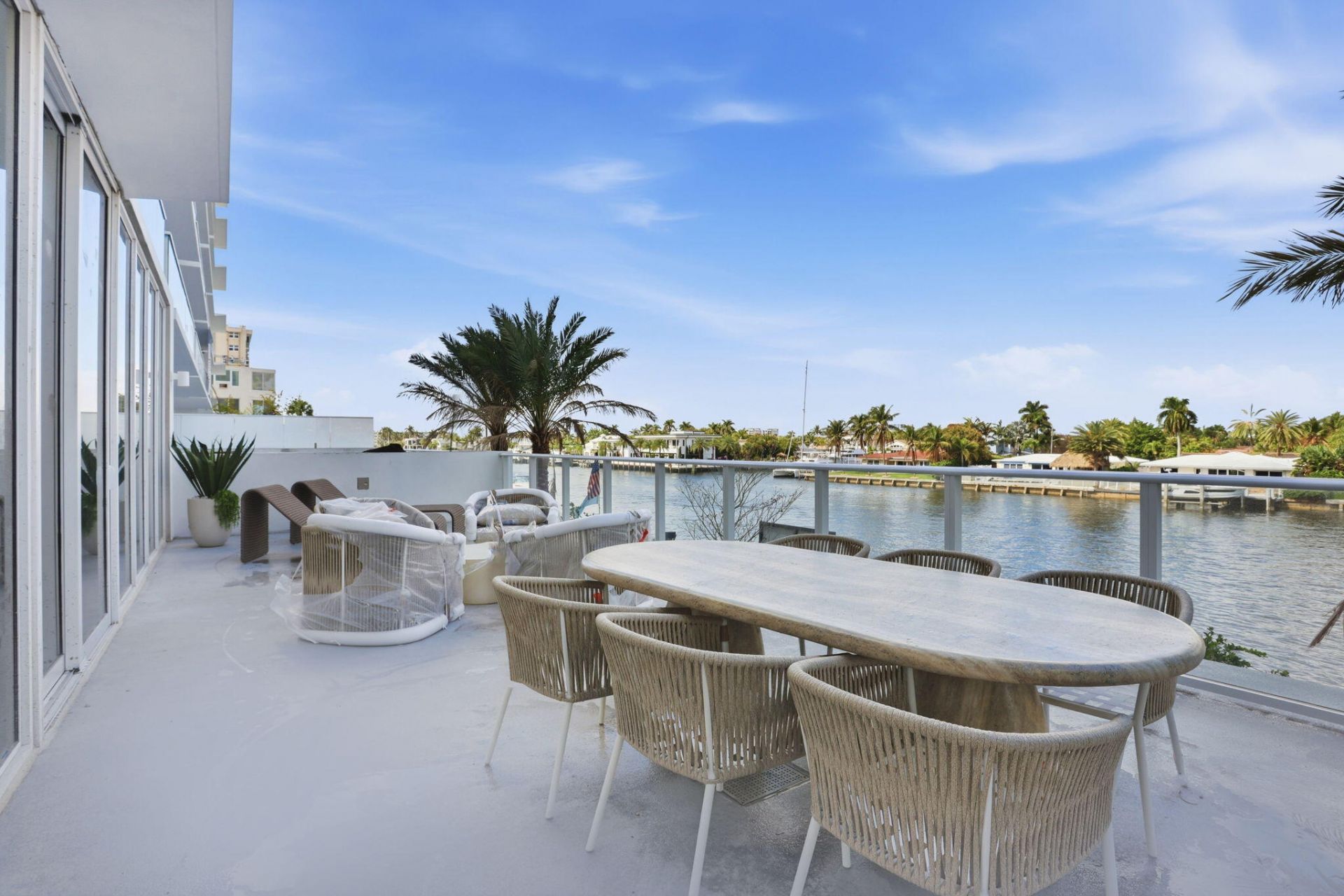 407 N Riverside Drive, Unit 205, Pompano Beach, FL 33062 Photo