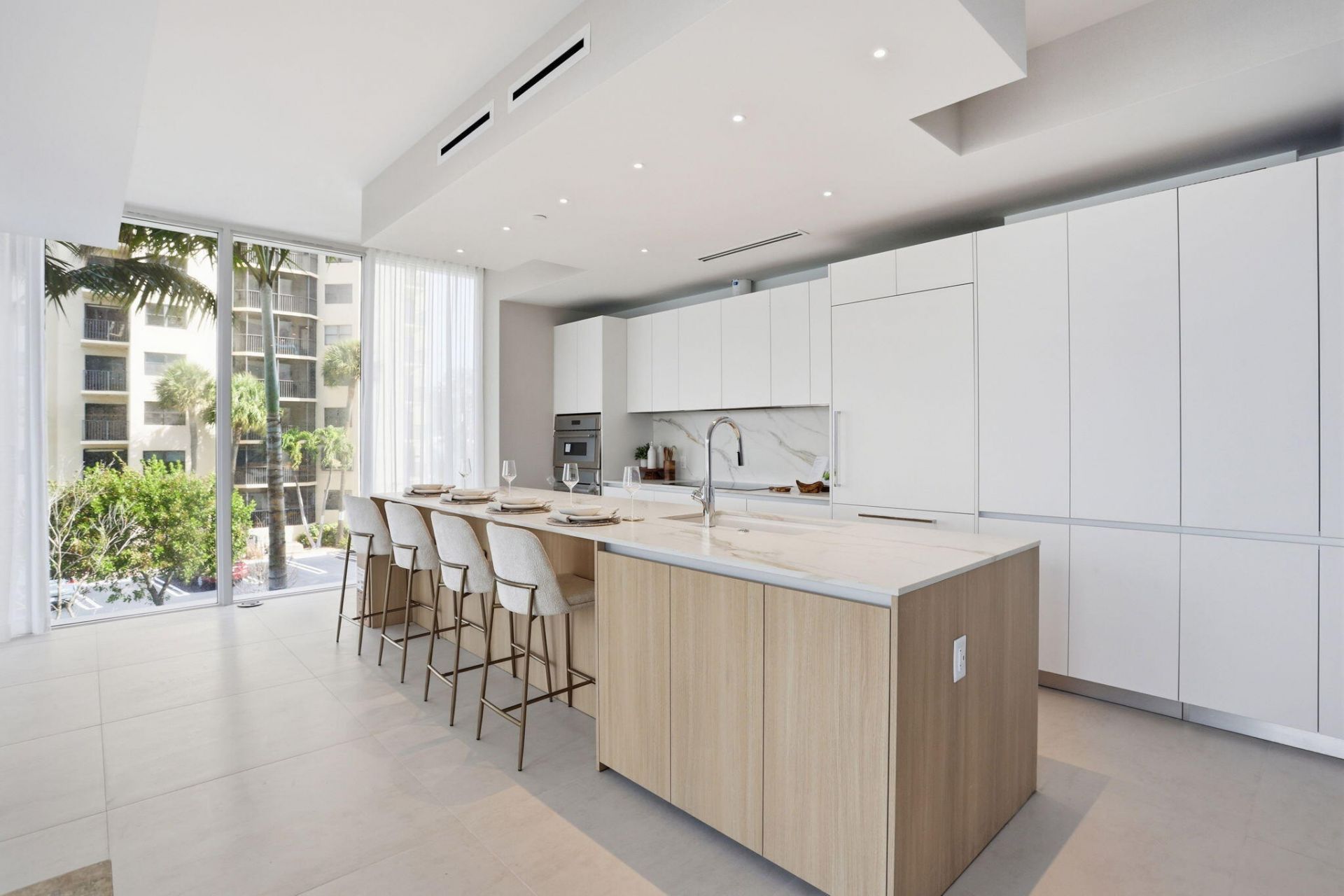 407 N Riverside Drive, Unit 205, Pompano Beach, FL 33062 Photo