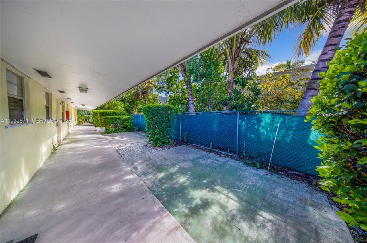 1008 18th Ave N , Lake Worth, FL 33460 Photo