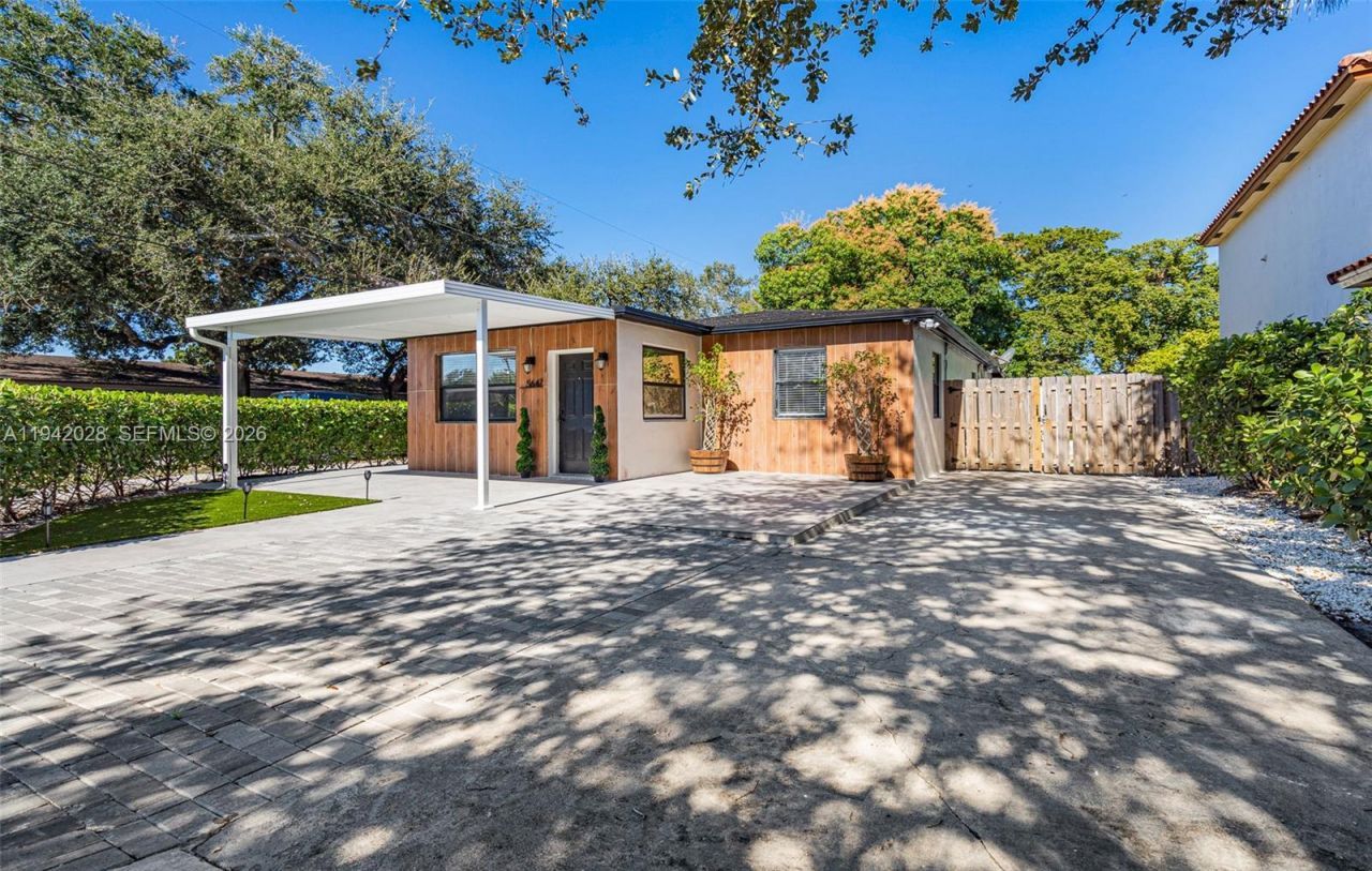 5647 Lincoln St #1-2, Hollywood, FL 33021 Photo