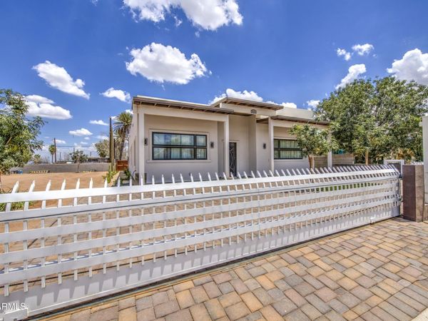 9005 S CALLE SAHUARO, Guadalupe, AZ 85283