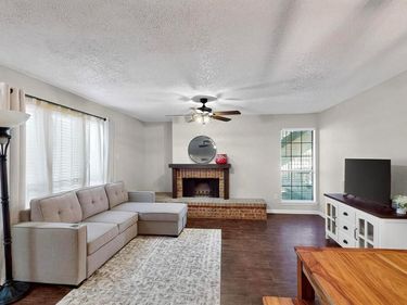 9611 Walnut Street, Unit 1105, Dallas, TX 75243