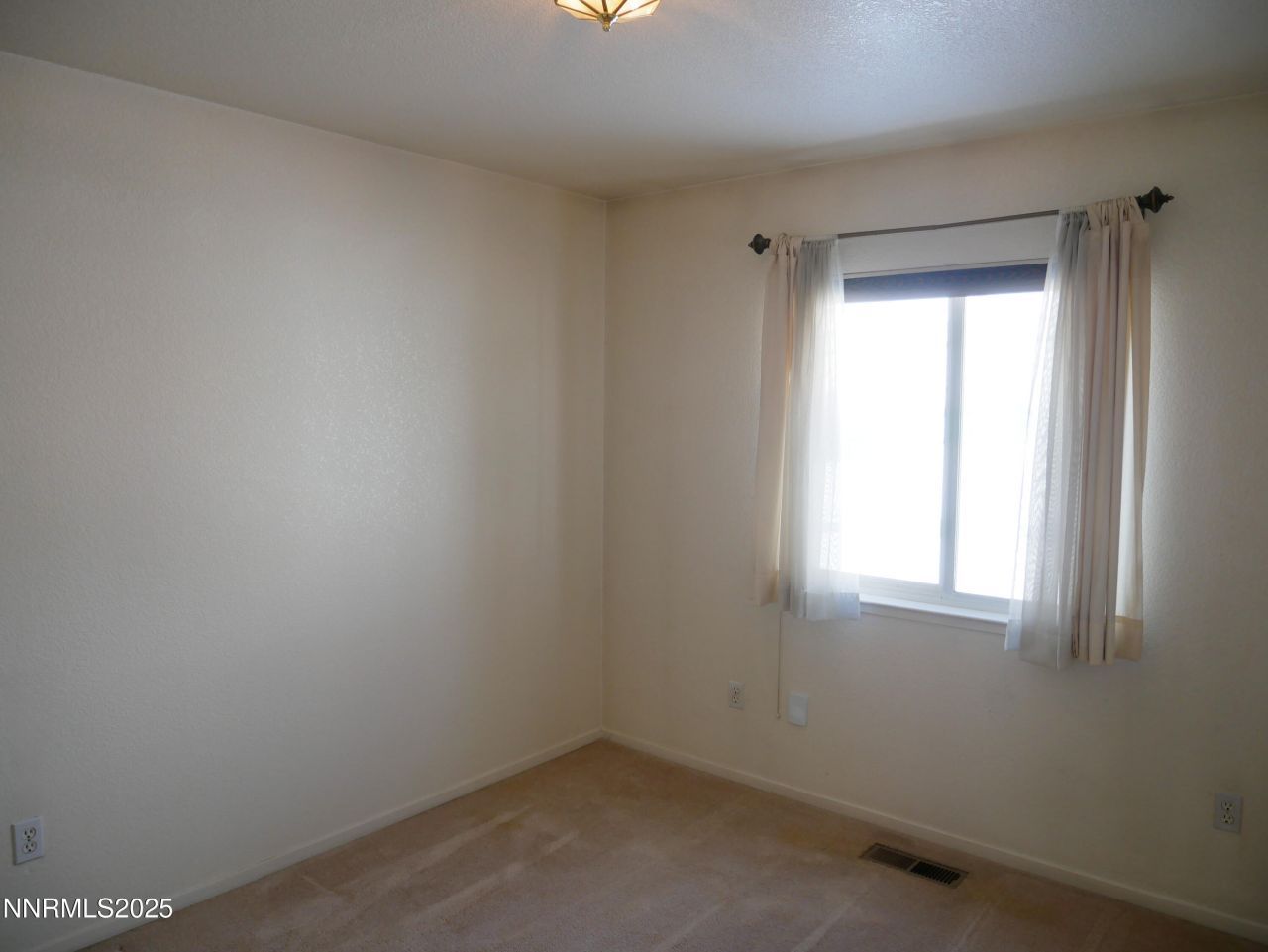 17320 Magnetite Drive, Reno, NV 89508 Photo