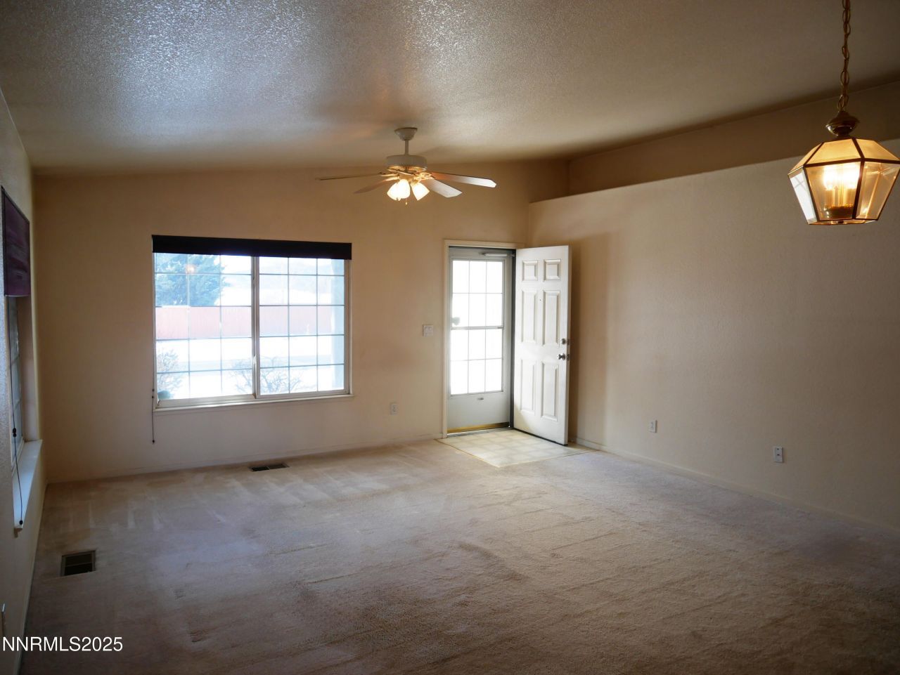 17320 Magnetite Drive, Reno, NV 89508 Photo