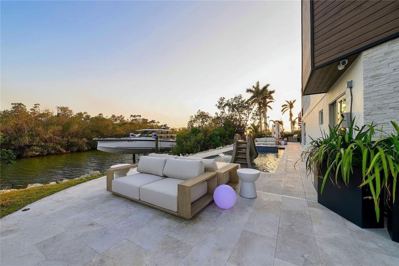 1406 Tangier Way, Sarasota, FL 34239 Photo