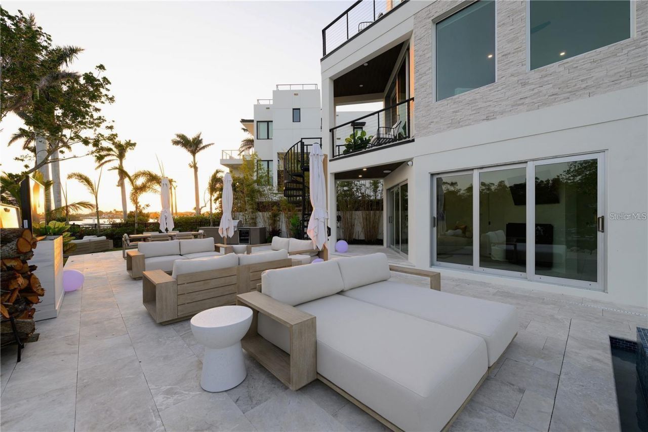 1406 Tangier Way, Sarasota, FL 34239 Photo