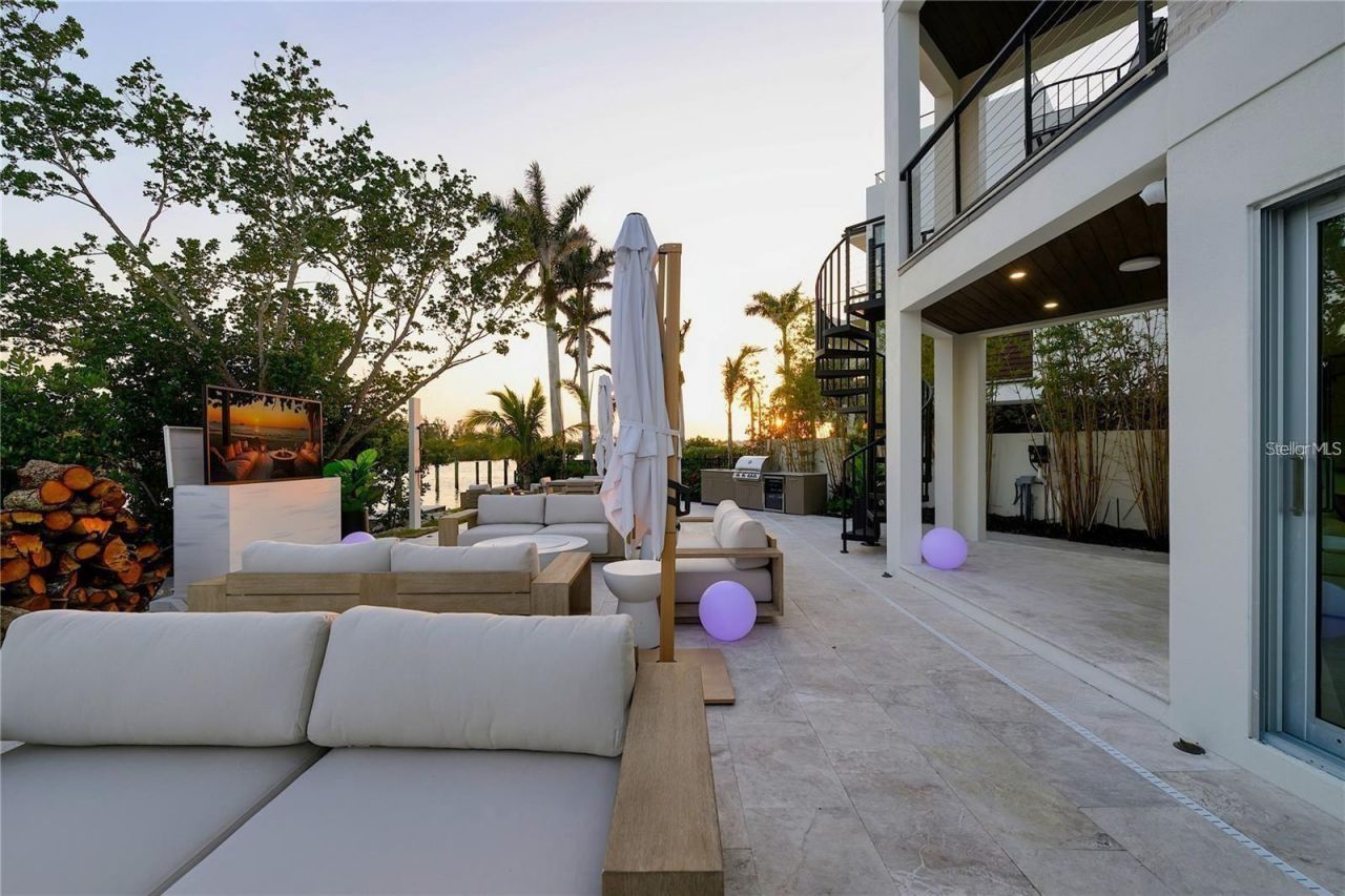 1406 Tangier Way, Sarasota, FL 34239 Photo