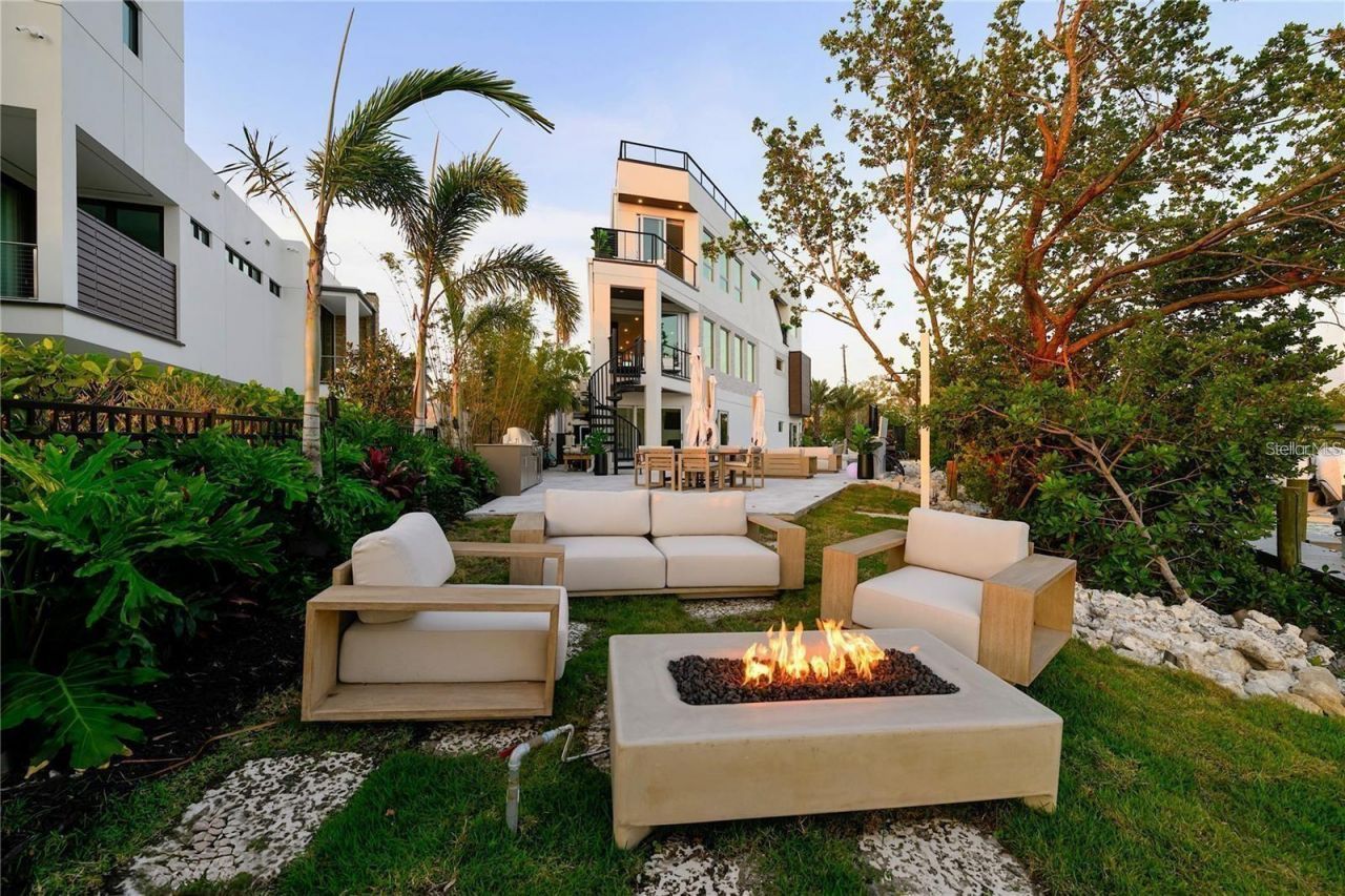 1406 Tangier Way, Sarasota, FL 34239 Photo