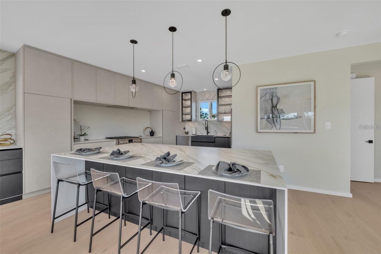 1406 Tangier Way, Sarasota, FL 34239 Photo