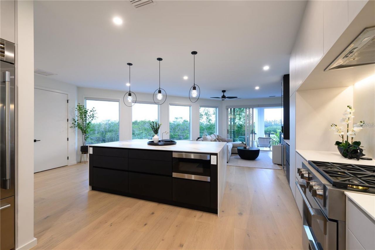 1406 Tangier Way, Sarasota, FL 34239 Photo