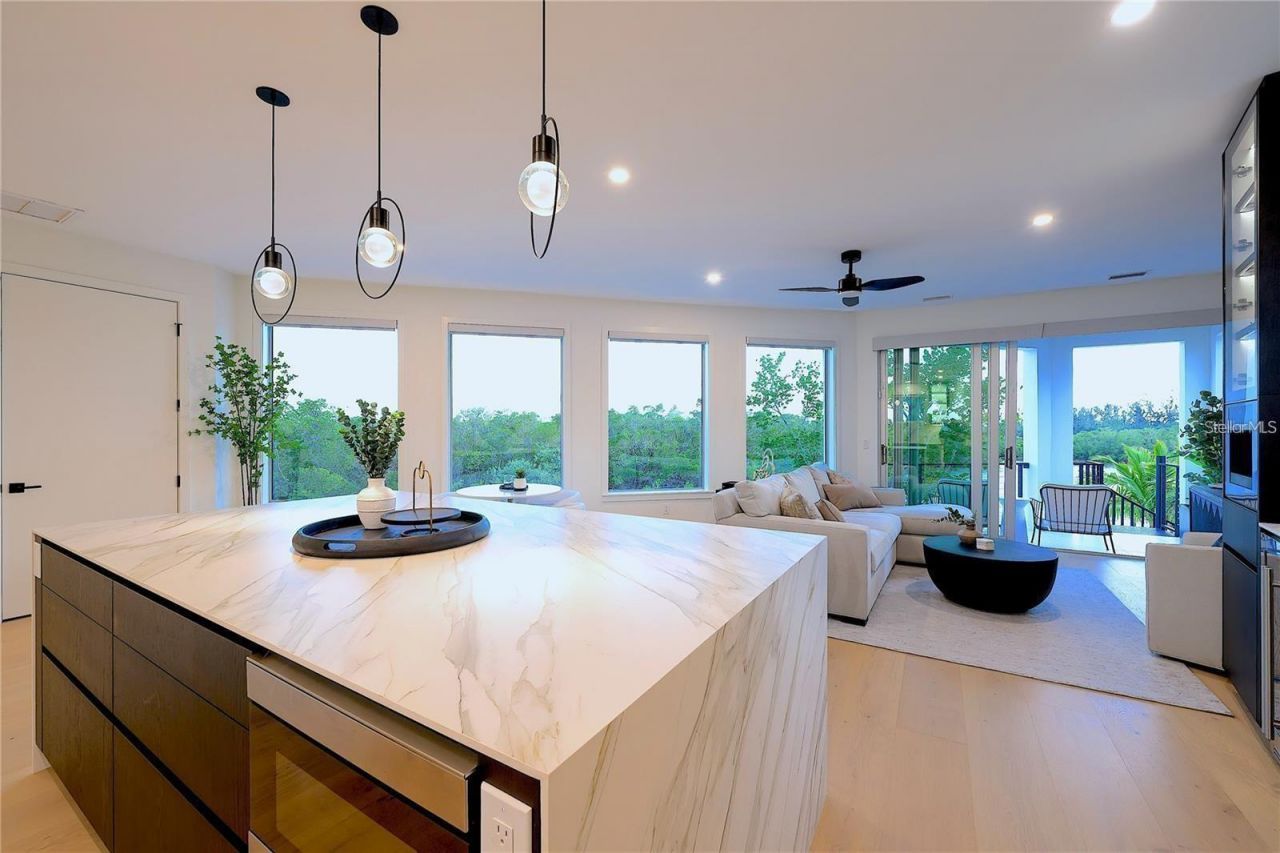 1406 Tangier Way, Sarasota, FL 34239 Photo