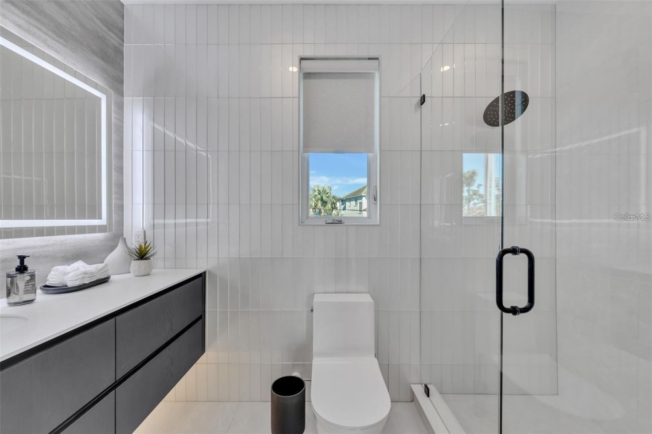 1406 Tangier Way, Sarasota, FL 34239 Photo