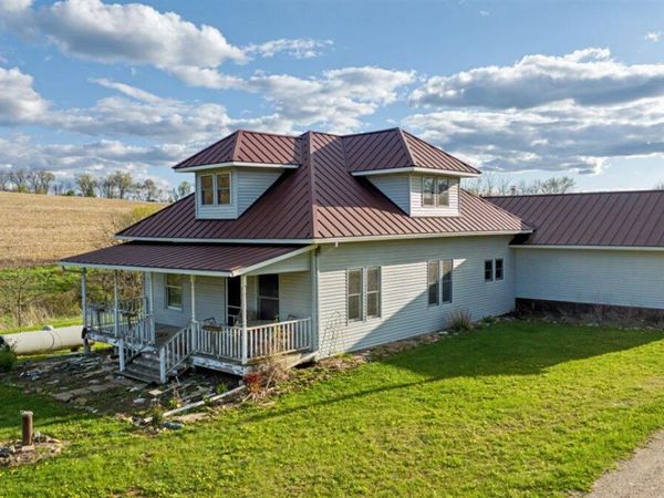 E8527 Nelson Rd, Kickapoo, WI 54652