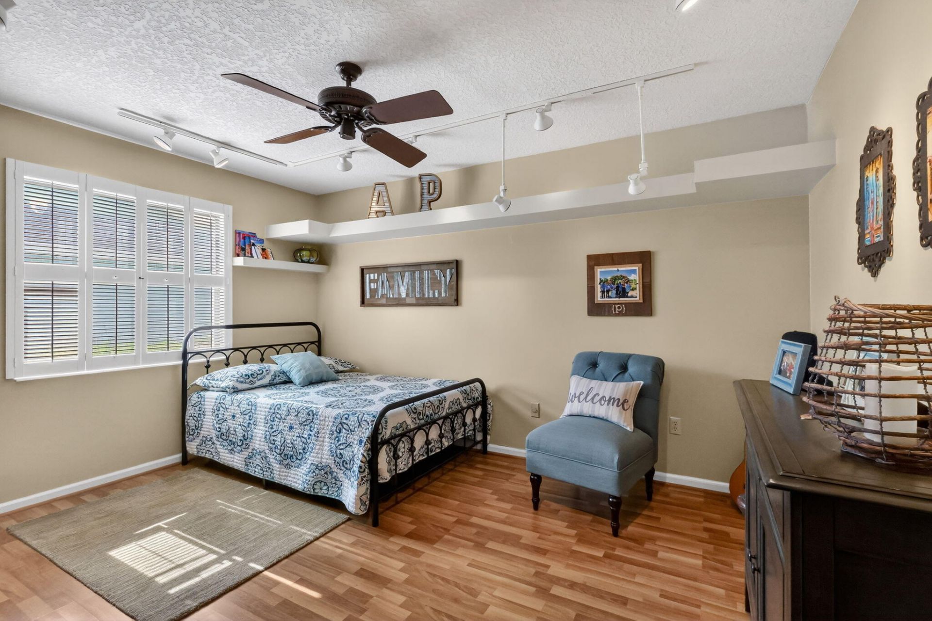 560 Juniper Place, Wellington, FL 33414 Photo