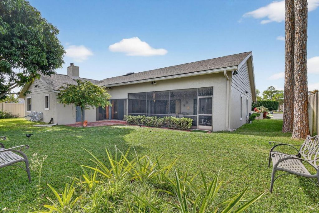 560 Juniper Place, Wellington, FL 33414 Photo