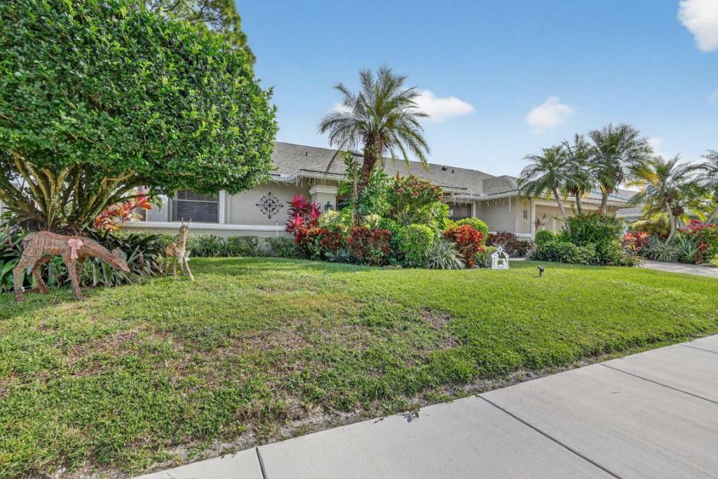 560 Juniper Place, Wellington, FL 33414 Photo