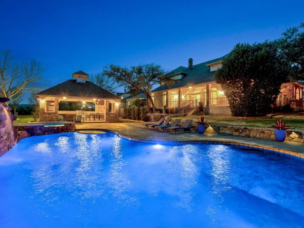 232 Whispering Spring LN, Georgetown, TX 78633