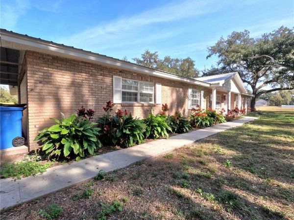 4902 THONOTOSASSA ROAD, PLANT CITY, FL 33565