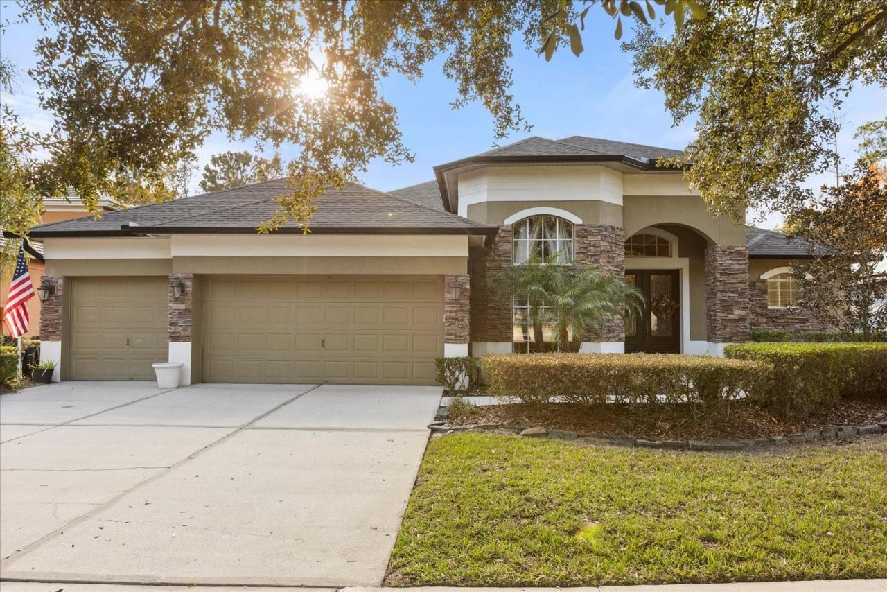 5586 Whispering Woods Point, Sanford, FL 32771 Main Photo