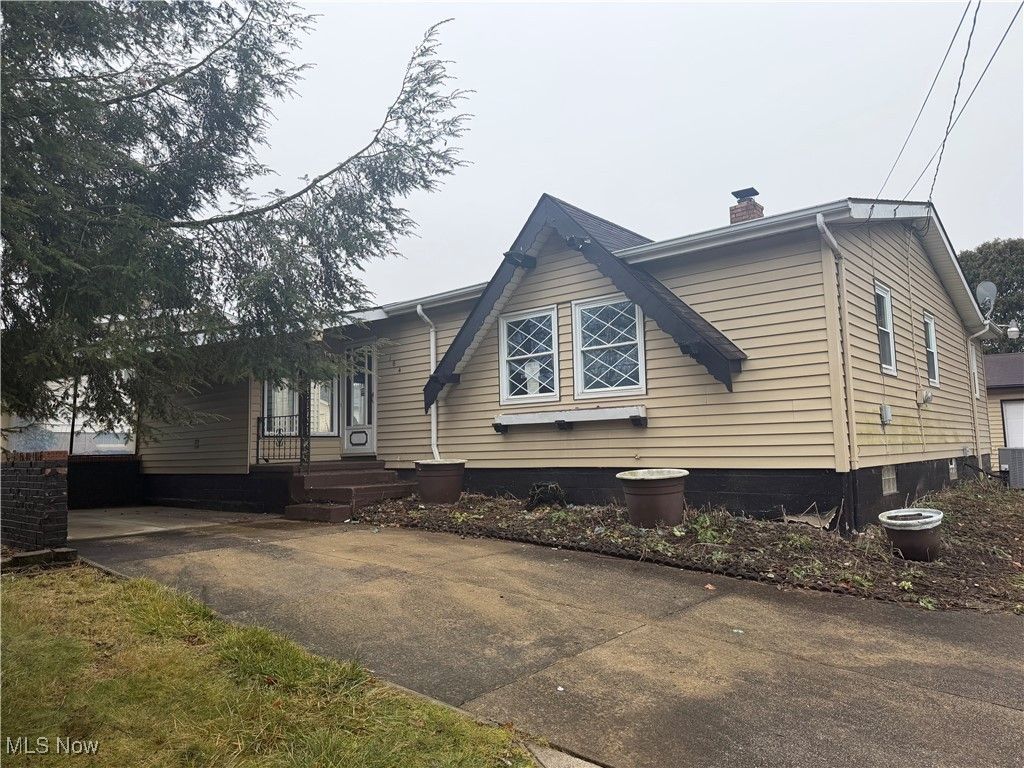 184 Owosso Avenue, Fairlawn, OH 44333 Main Photo