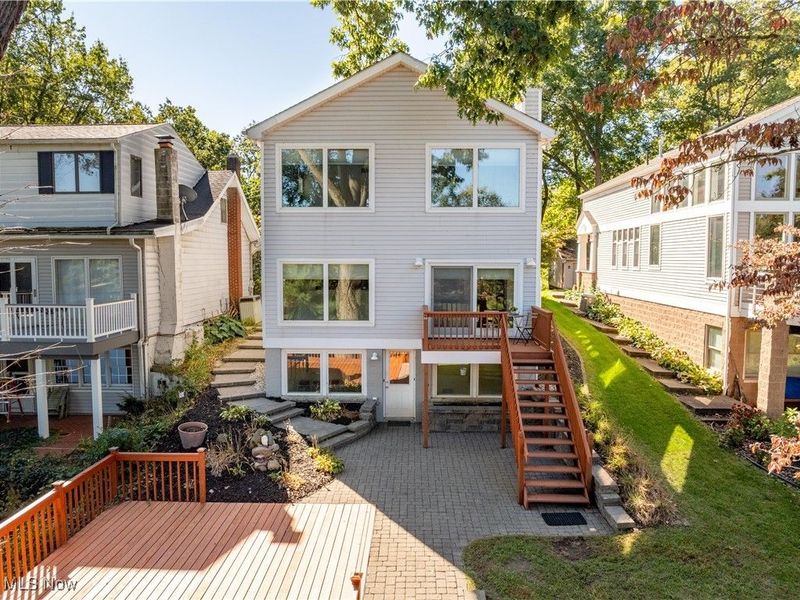 259 Oak Drive NW, North Canton, OH 44720 Photo 1