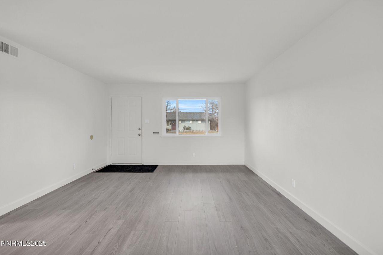 705 York Way, Sparks, NV 89431 Photo