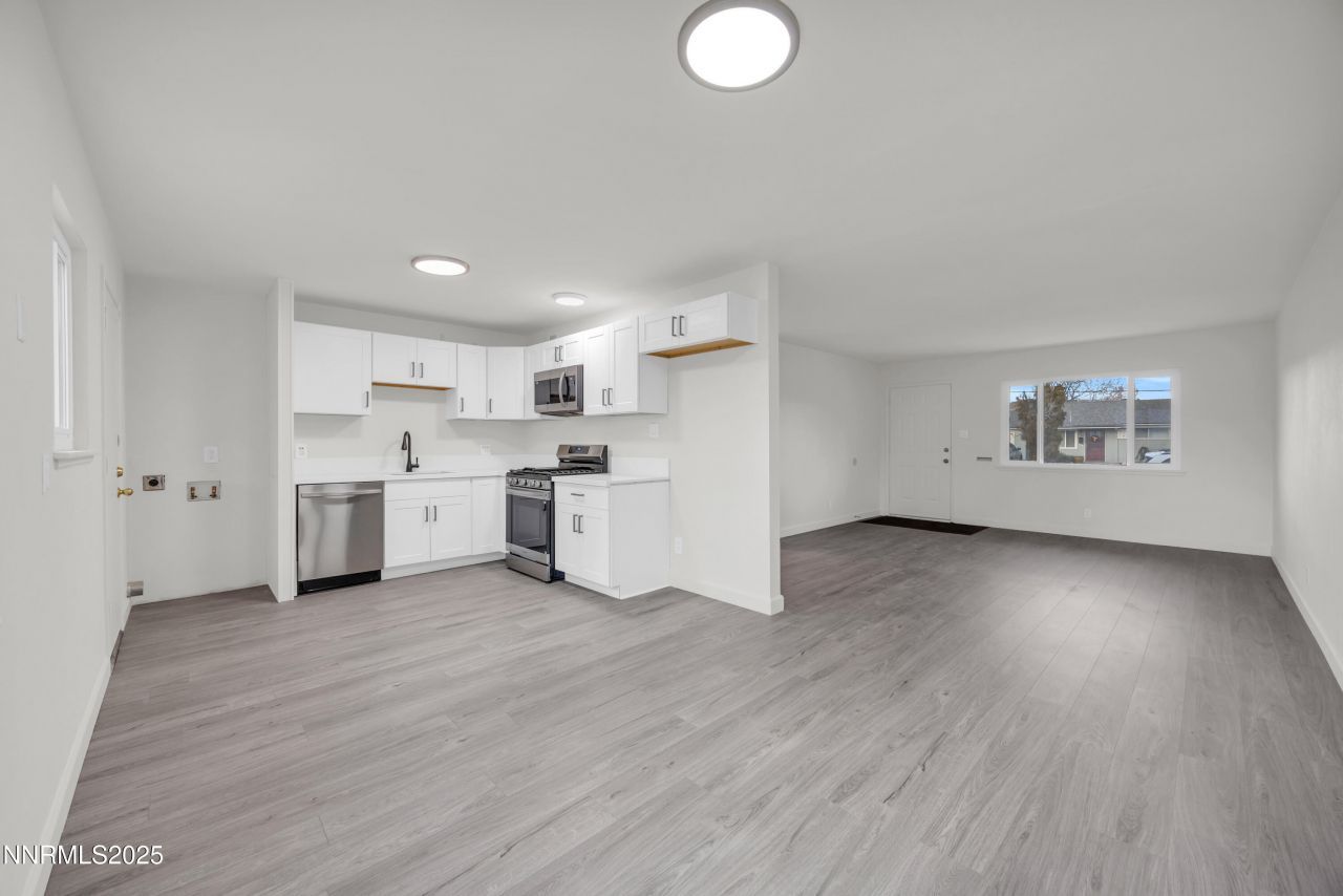 705 York Way, Sparks, NV 89431 Photo