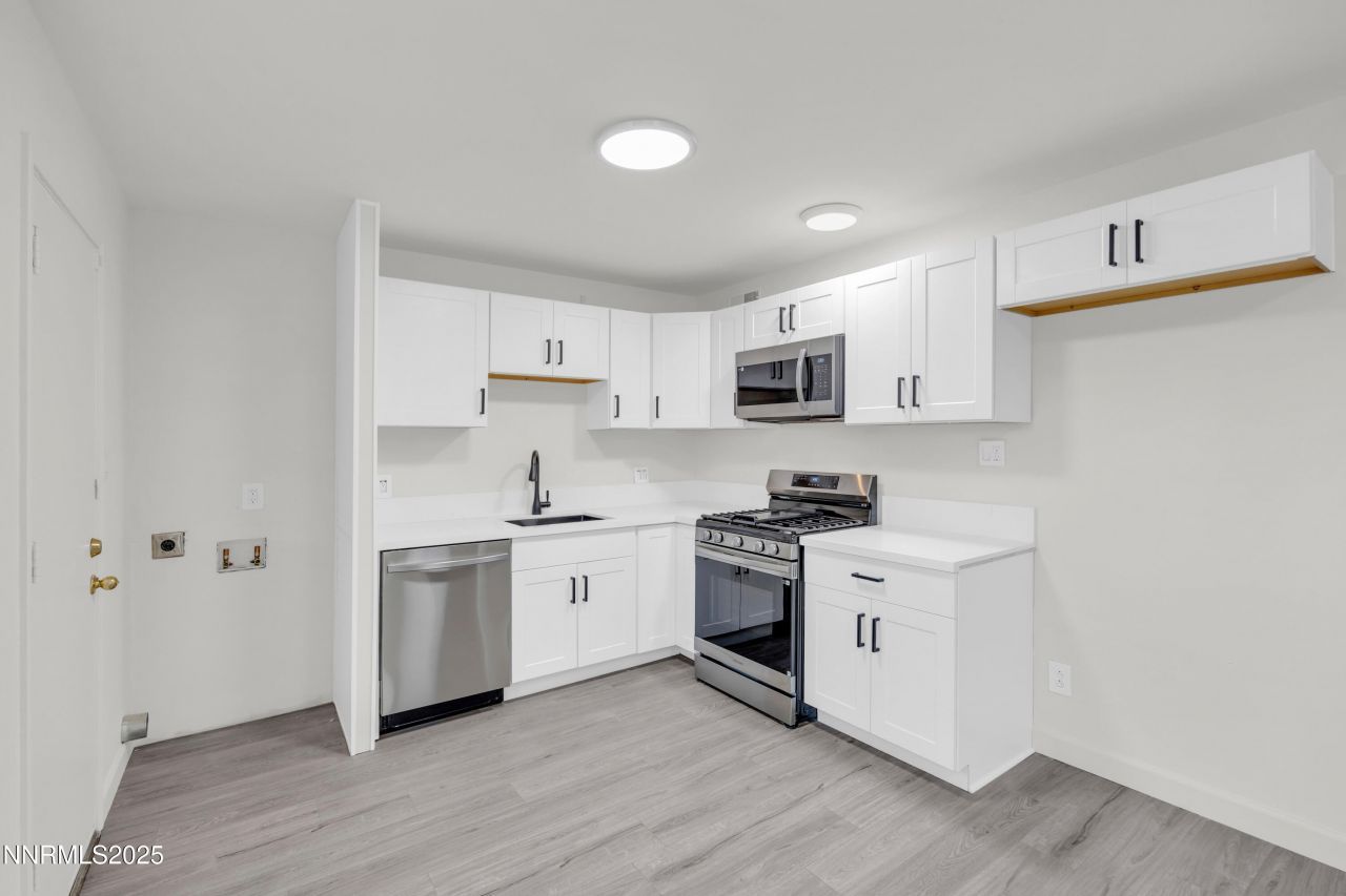 705 York Way, Sparks, NV 89431 Photo