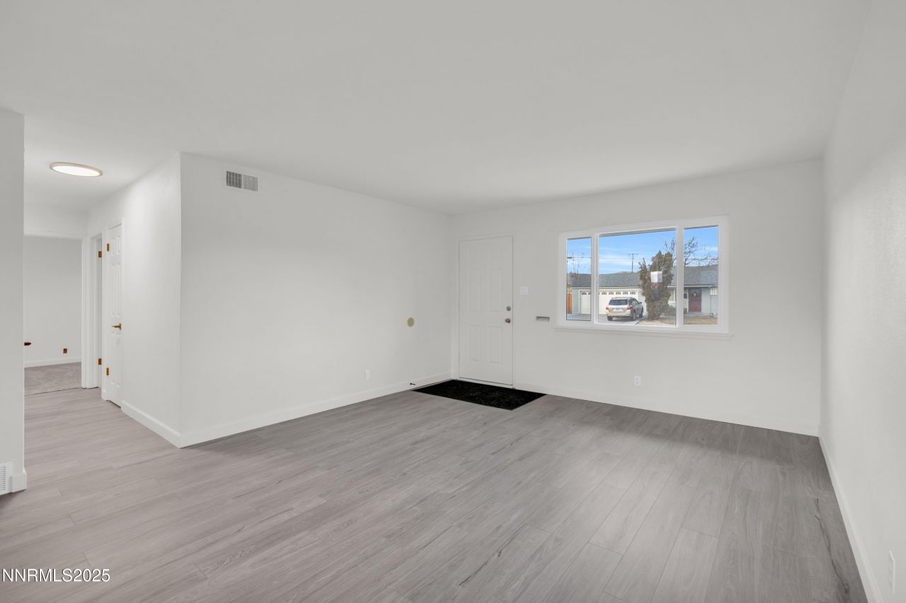 705 York Way, Sparks, NV 89431 Photo