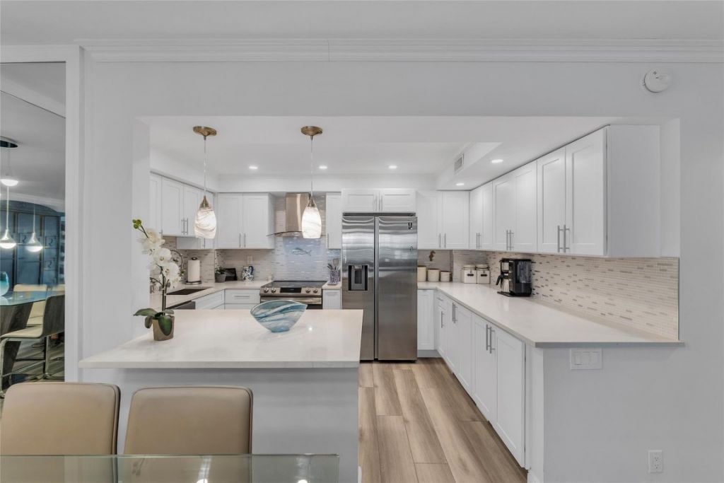 3750 Galt Ocean Drive, Unit 704, Fort Lauderdale, FL 33308 Photo