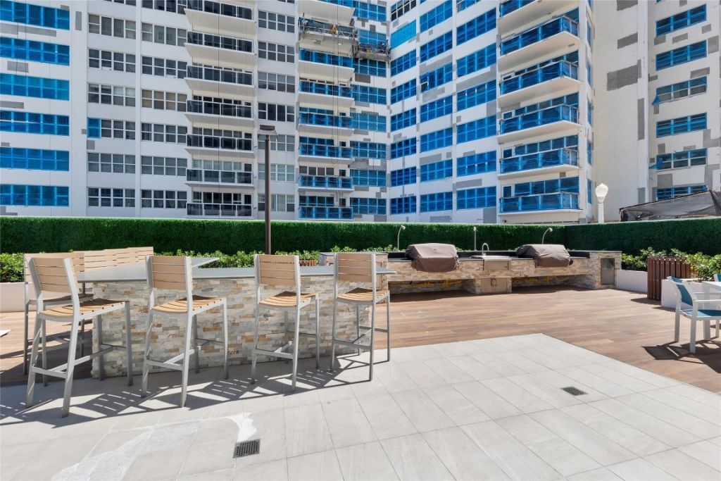 3750 Galt Ocean Drive, Unit 704, Fort Lauderdale, FL 33308 Photo