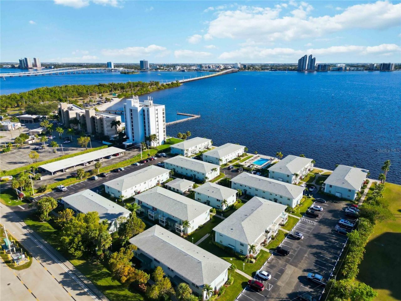 3326 N Key Drive, Unit 7, North Fort Myers, FL 33903 Photo