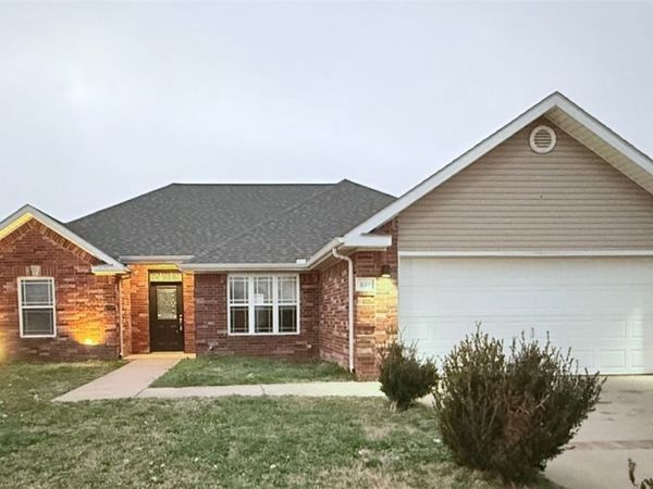 3108 G Street, Rogers, AR 72758