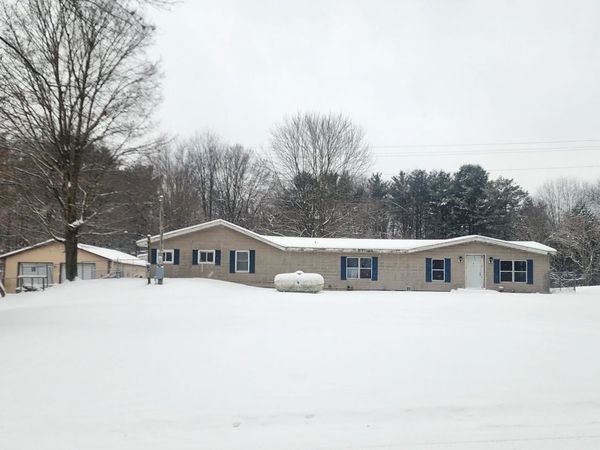 25113 12th Avenue, Gobles, MI 49055
