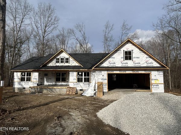 59 C C Rd, Monterey, TN 38574