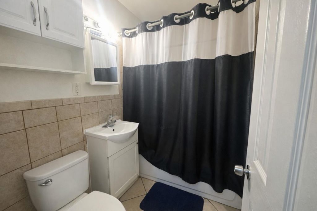 1225 NW 10th Place, Fort Lauderdale, FL 33311 Photo