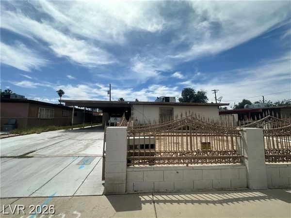 2300 Pardee Place, Unit 2300, Las Vegas, NV 89104