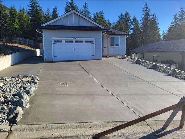 549 Mountain View Dr, Lake Cowichan, BC V0R 2G0