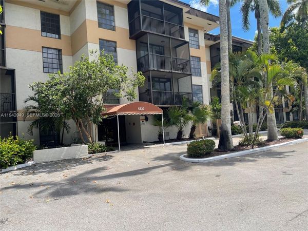 5530 NW 44th St, Unit 103C, Lauderhill, FL 33319