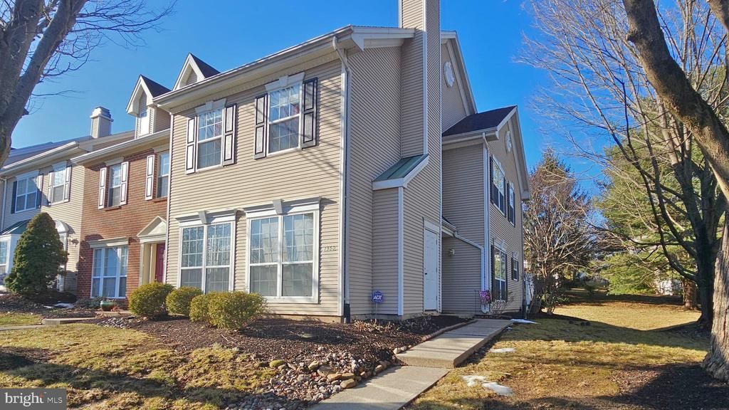 1950 Chancellor Street, Hellertown, PA 18055 Main Photo