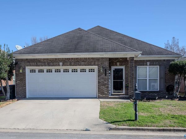 933 Tracey Lane, Decatur, AL 35601