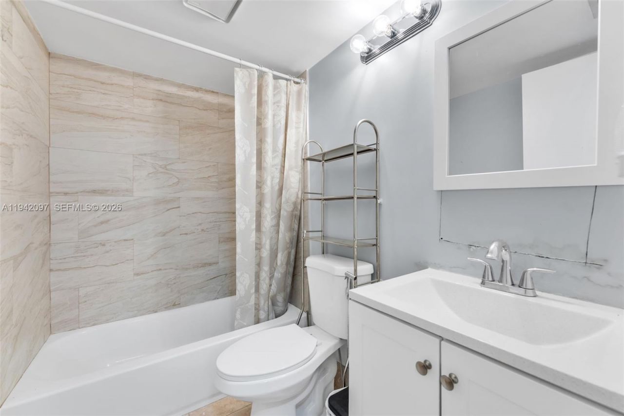 7653 NW 79th Ave, Unit 109, Tamarac, FL 33321 Photo