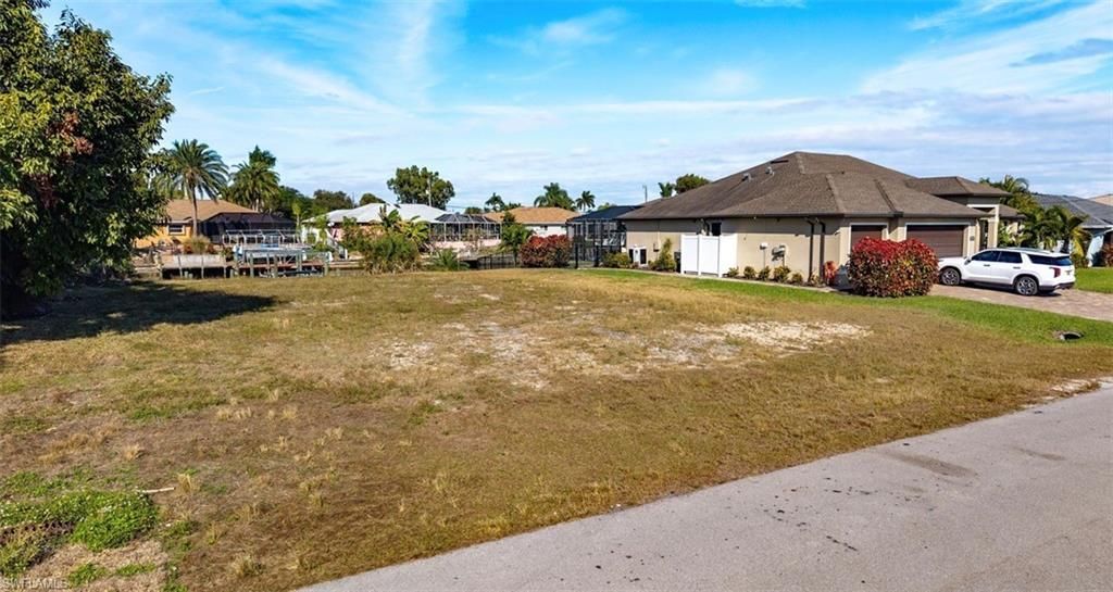 107 SE 35th Ter, Cape Coral, FL 33904 Photo